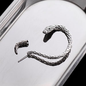 Solitario en forma de serpiente