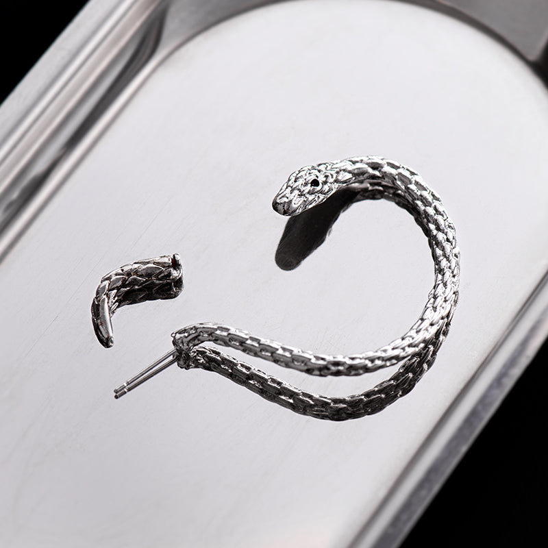 Solitario en forma de serpiente